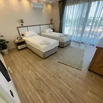 Guezel Life Homestay Cesme